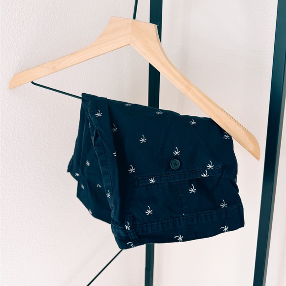 H&M palm tree men’s shorts - Picture 3 of 10